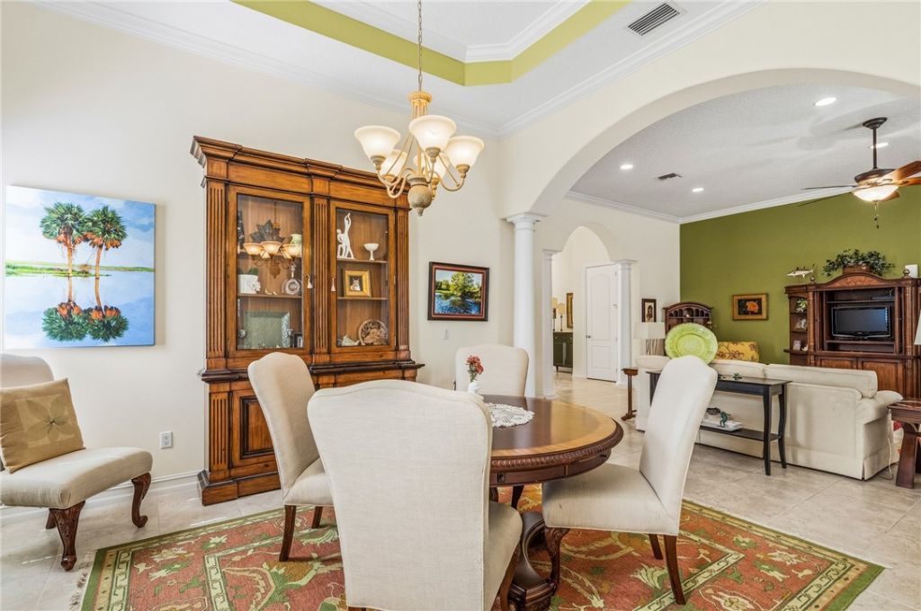 1065 Riverwind Circle, Vero Beach, FL 32967 Photo