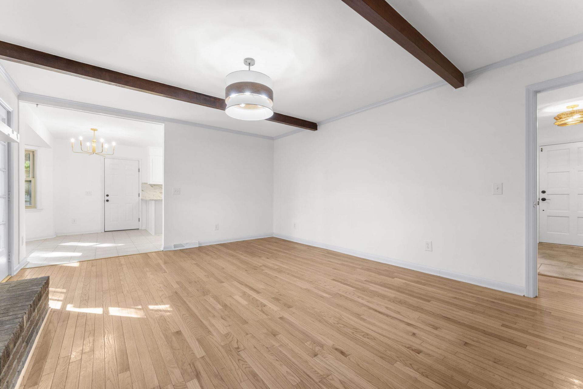203 Stratford Drive Photo 18