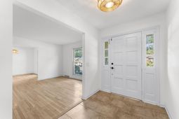 203 Stratford Drive photo 4