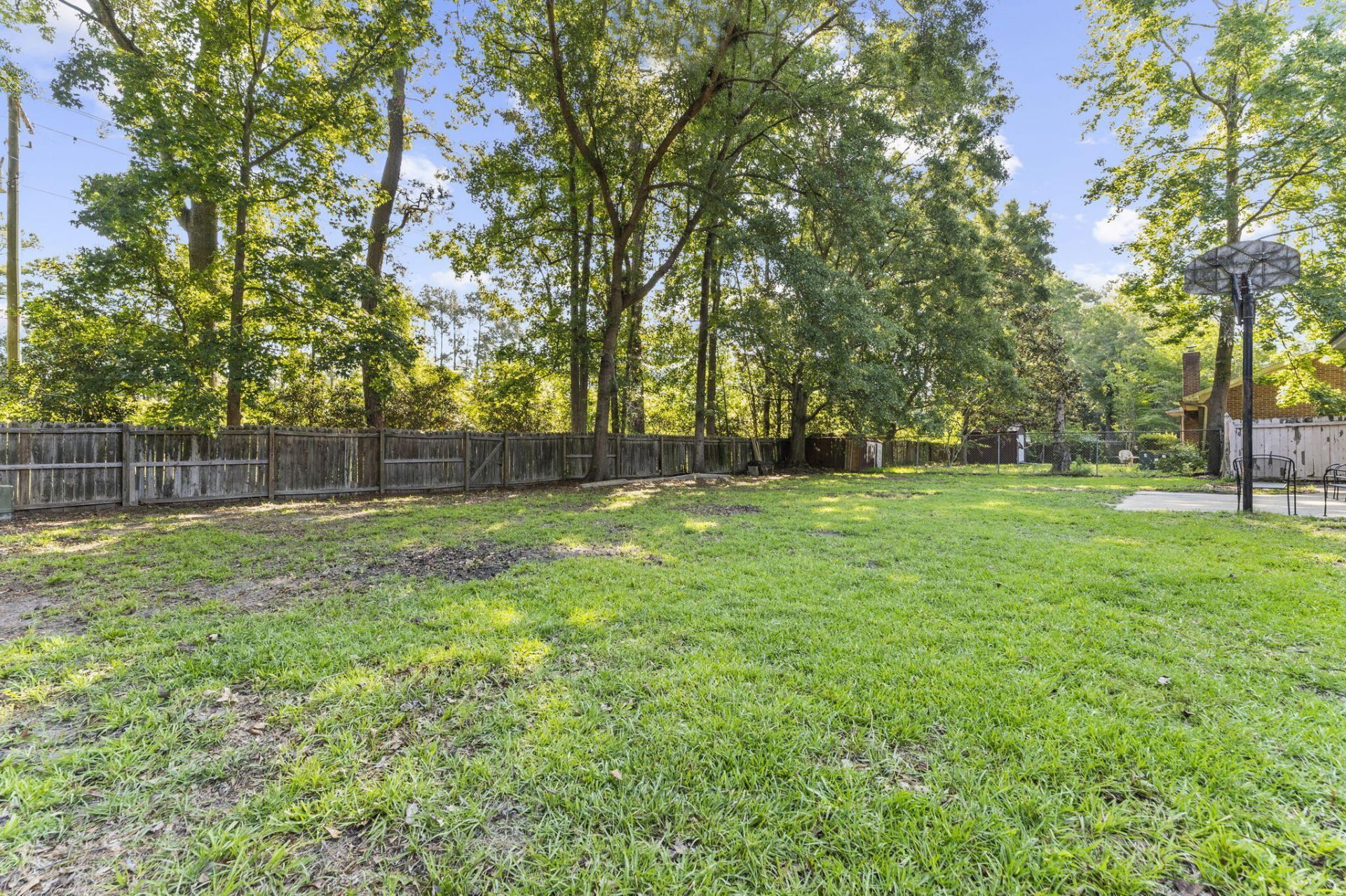 203 Stratford Drive Photo 33