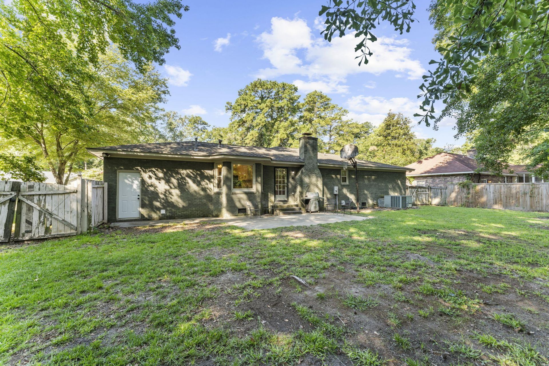 203 Stratford Drive Photo 36
