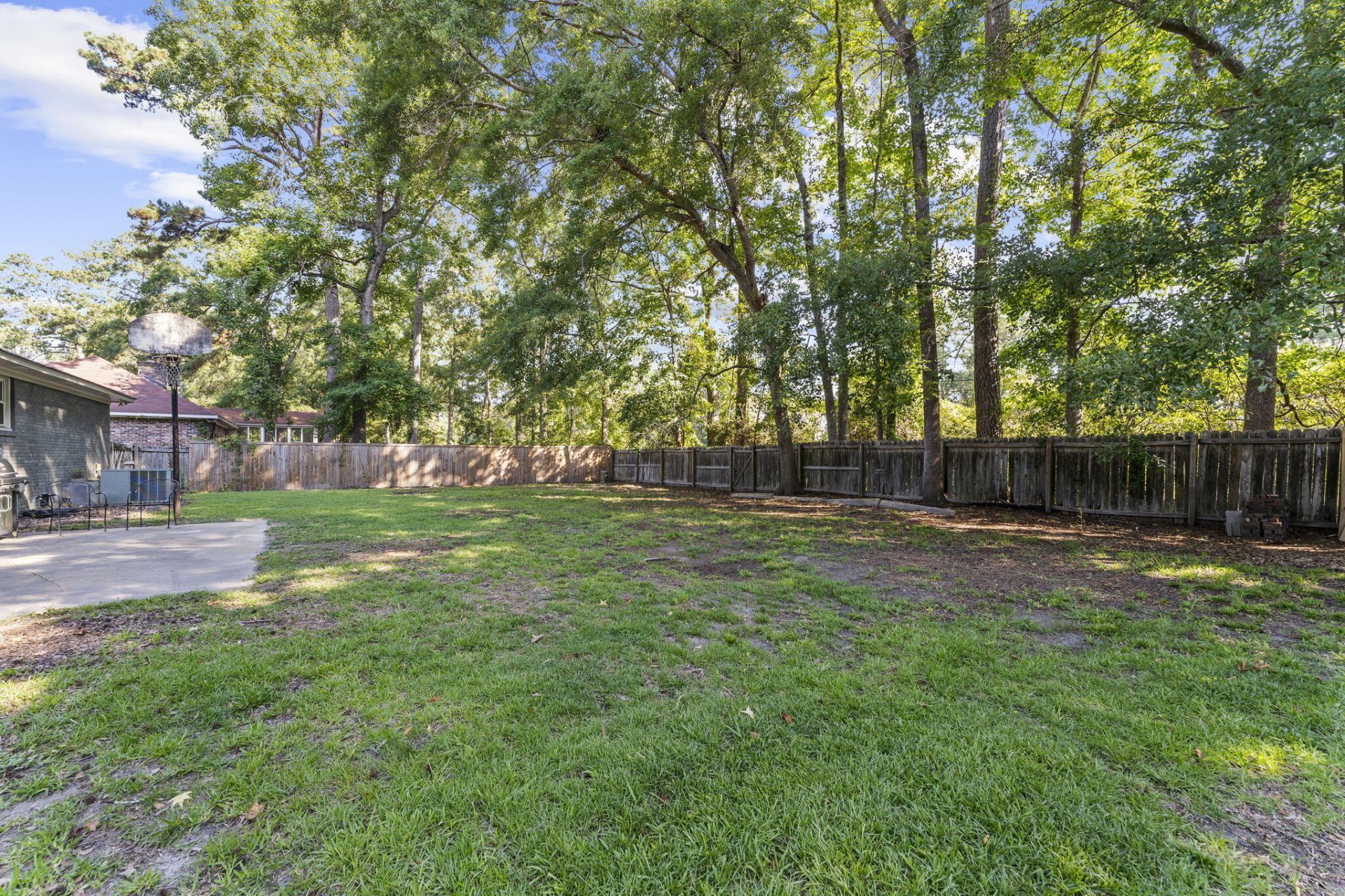 203 Stratford Drive Photo 37