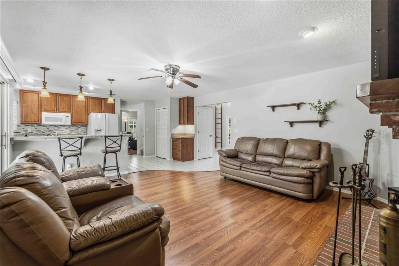 9308 65th Avenue E, Bradenton, FL 34202 Photo