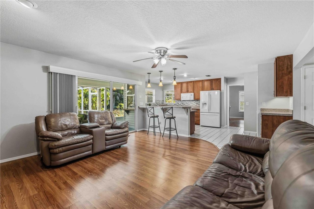 9308 65th Avenue E, Bradenton, FL 34202 Photo