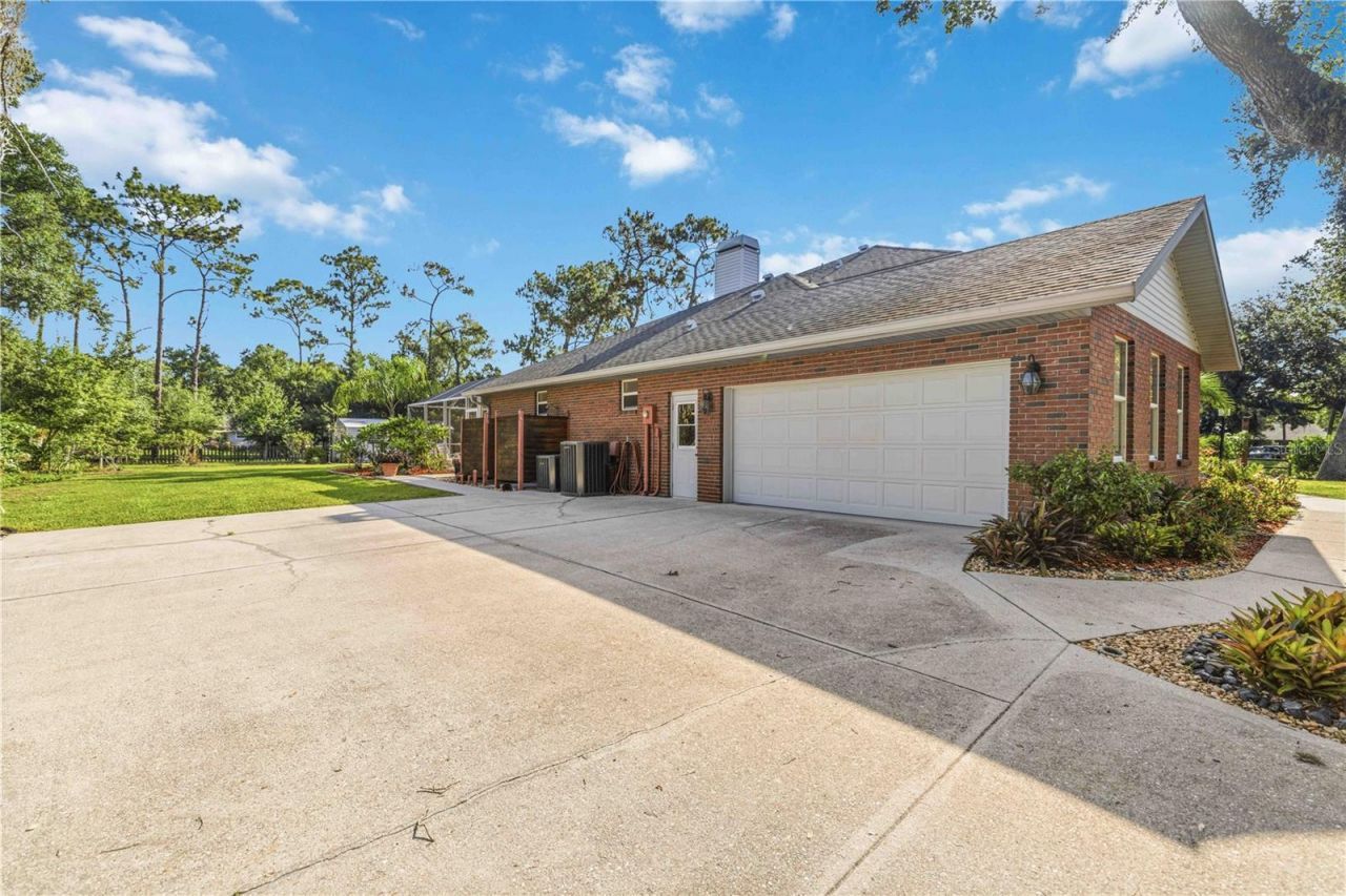 9308 65th Avenue E, Bradenton, FL 34202 Photo