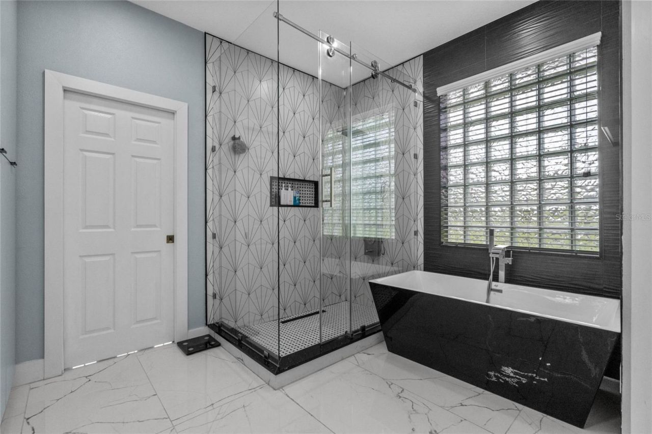 6607 Whispering Pines Road, Orlando, FL 32824 Photo