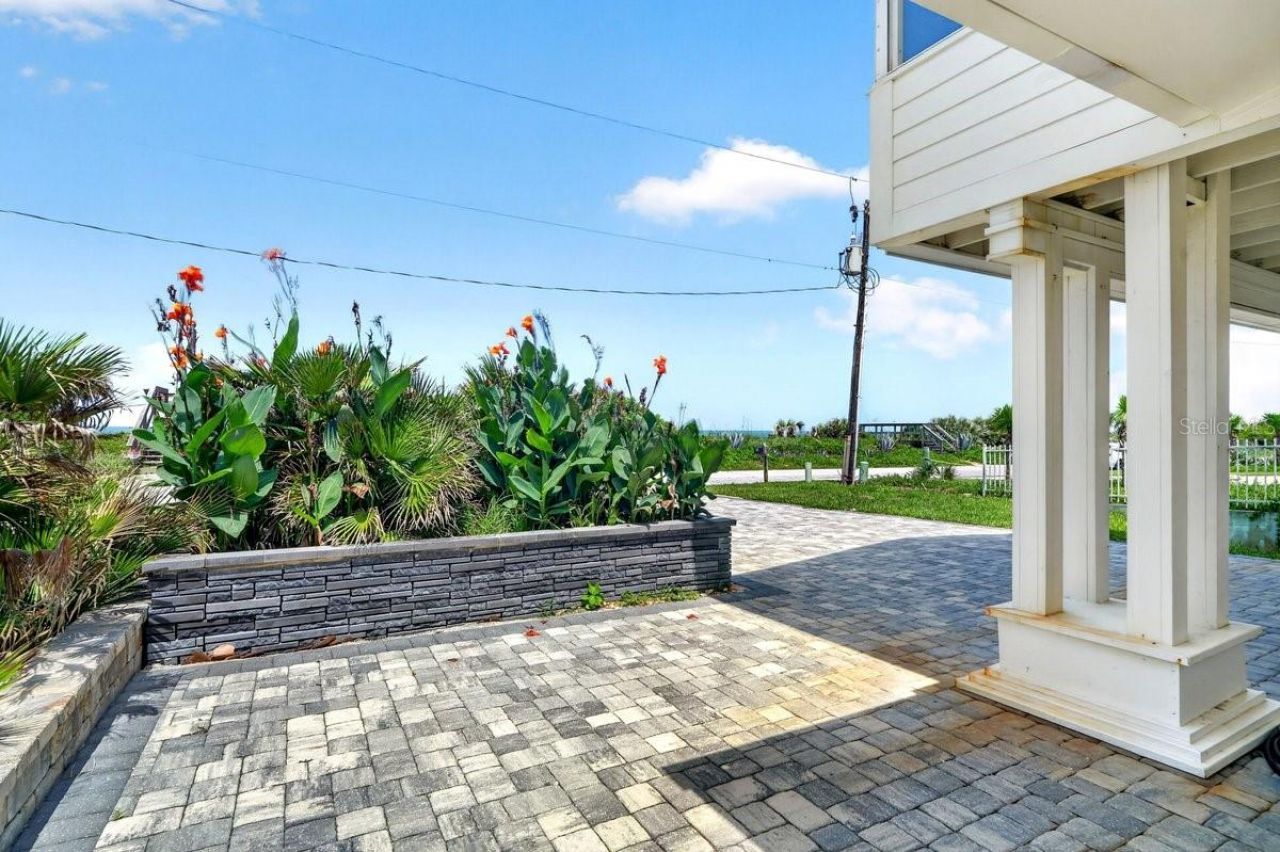 6118 S Atlantic Avenue, New Smyrna Beach, FL 32169 Photo