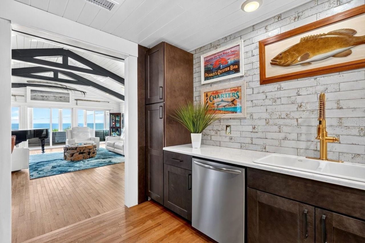 6118 S Atlantic Avenue, New Smyrna Beach, FL 32169 Photo