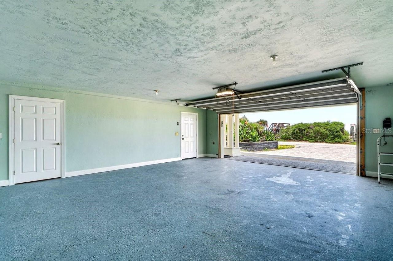 6118 S Atlantic Avenue, New Smyrna Beach, FL 32169 Photo