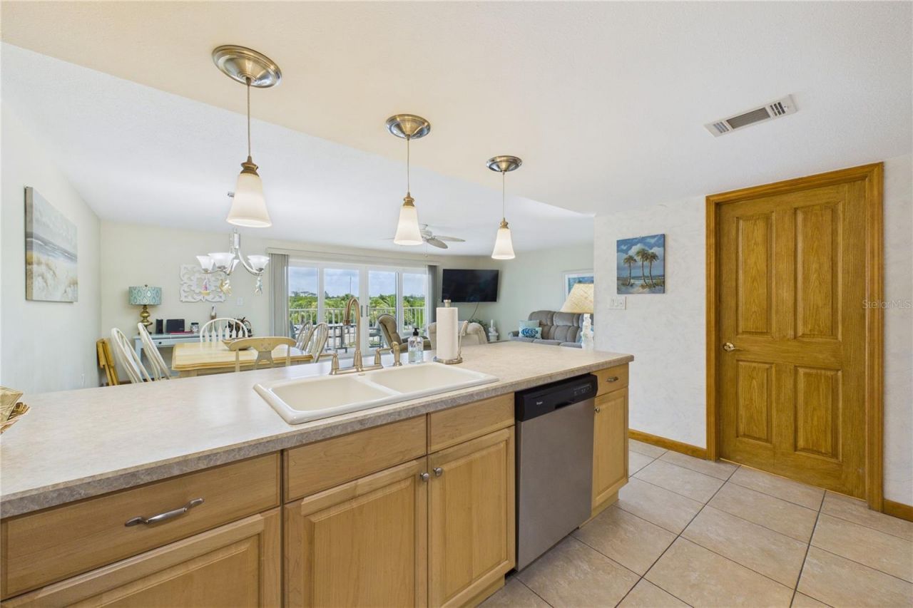 19610 Gulf Boulevard , Unit 206, Indian Rocks Beach, FL 33785 Photo