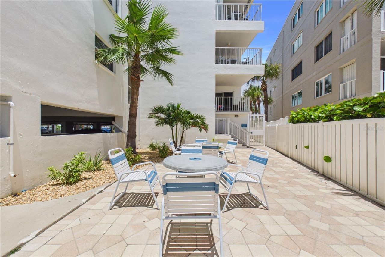19610 Gulf Boulevard , Unit 206, Indian Rocks Beach, FL 33785 Photo