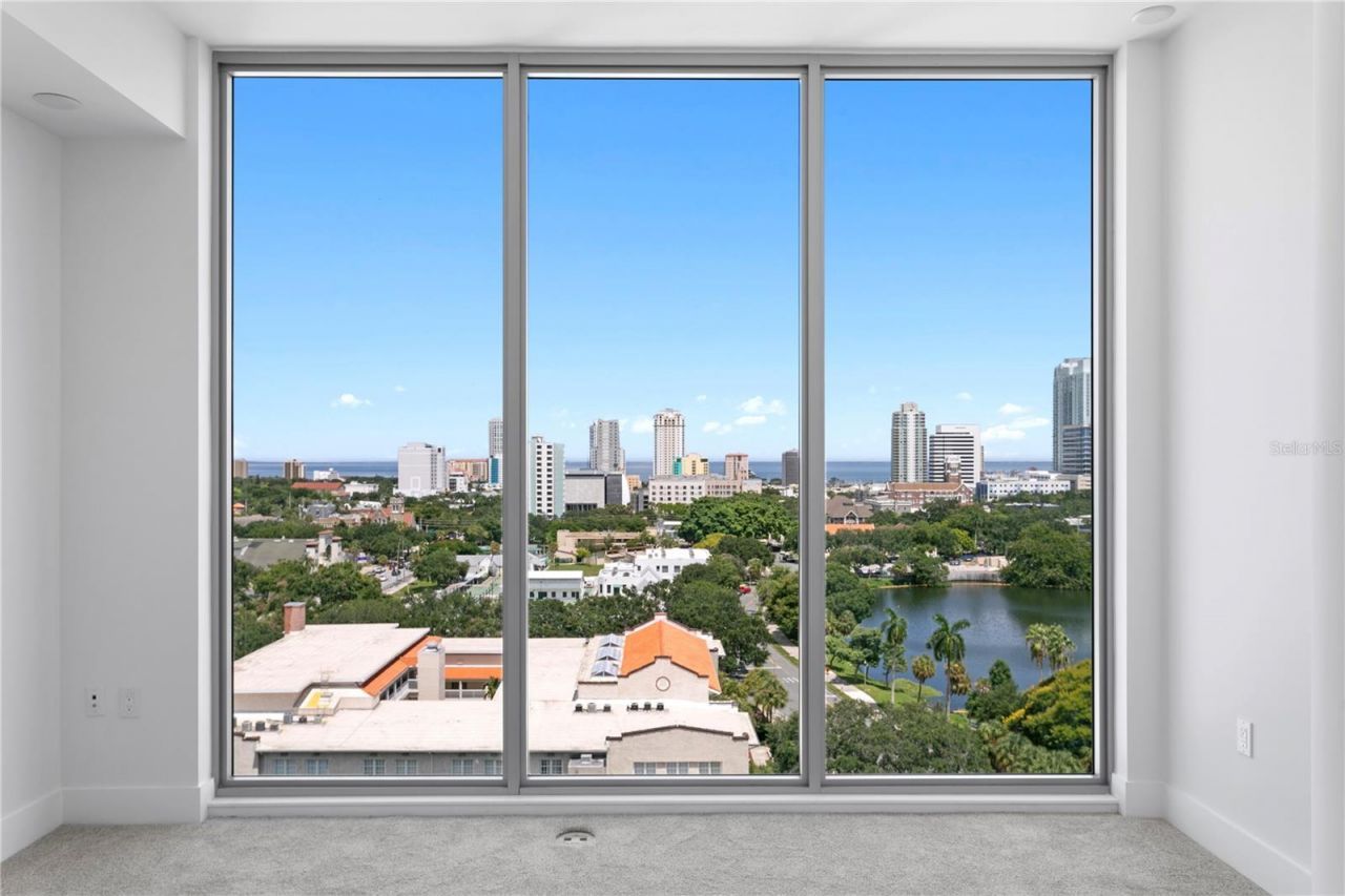 777 3rd Avenue N, Unit 1204, Saint Petersburg, FL 33701 Photo