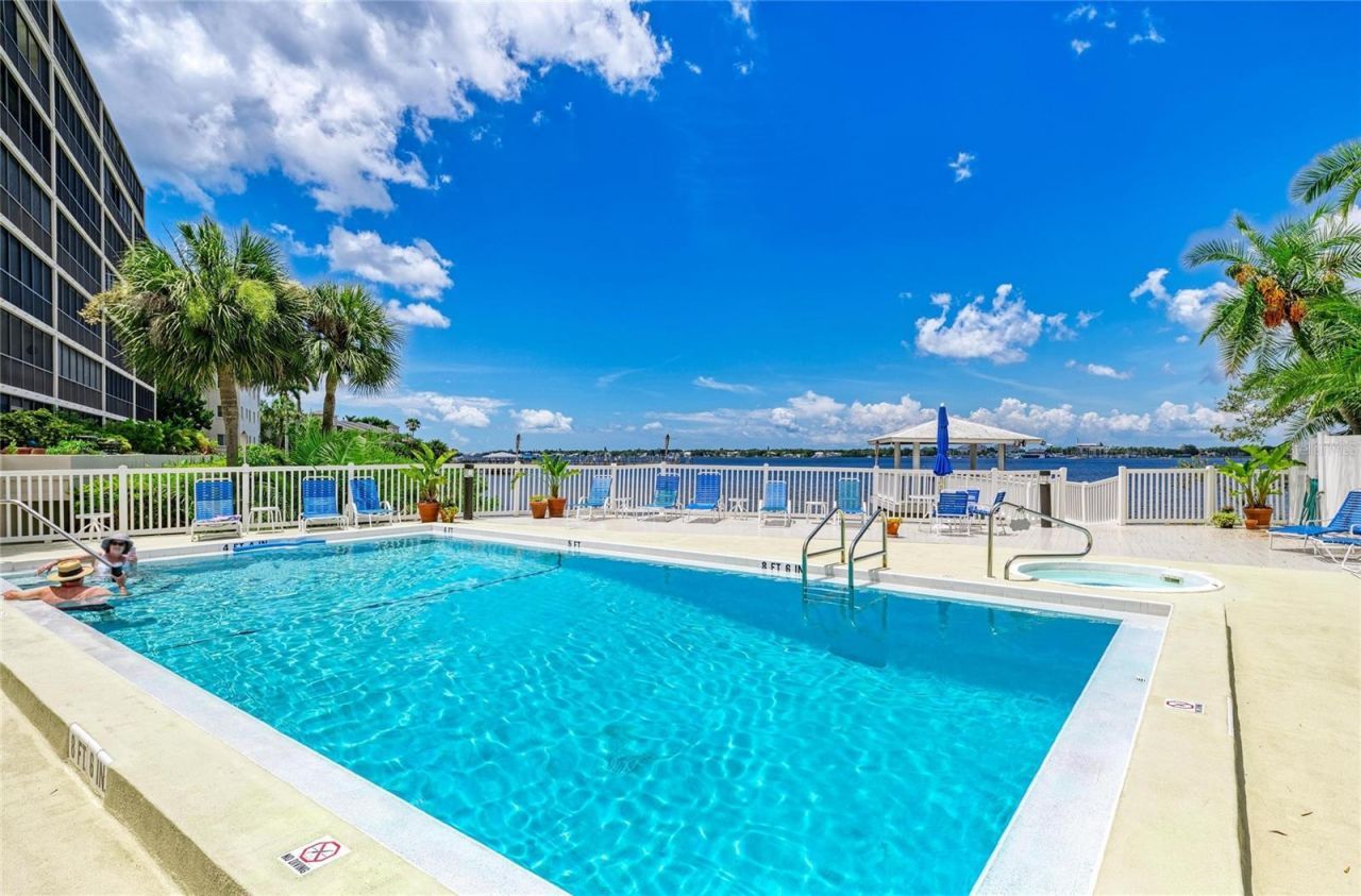 1510 1st Avenue W, Unit 503, Bradenton, FL 34205 Photo