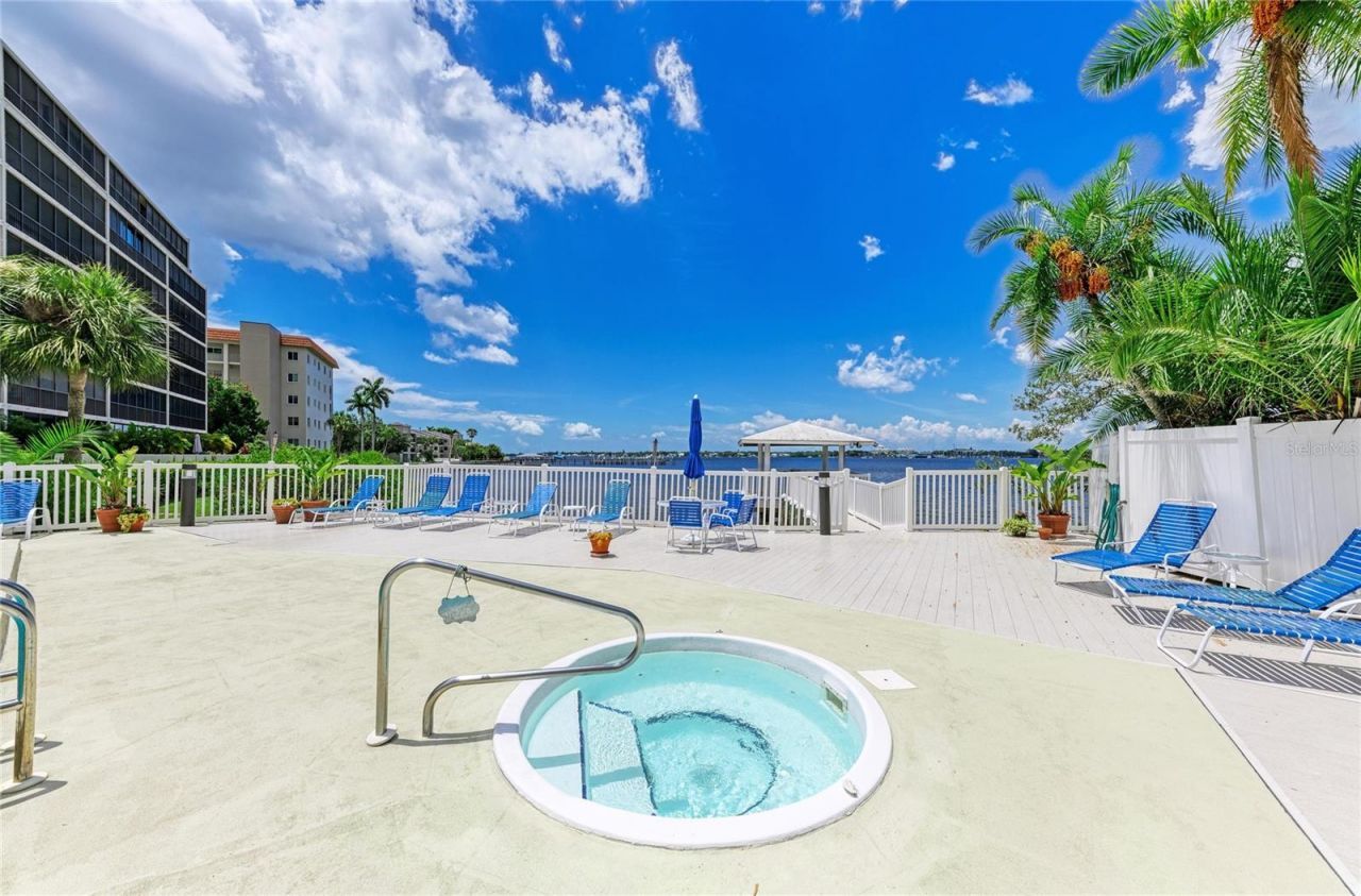 1510 1st Avenue W, Unit 503, Bradenton, FL 34205 Photo
