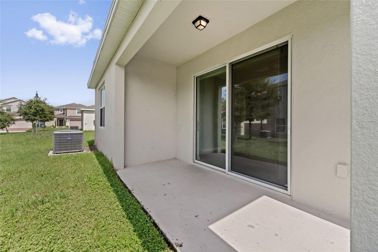 1678 Swan Swim Drive, Davenport, FL 33837 Photo