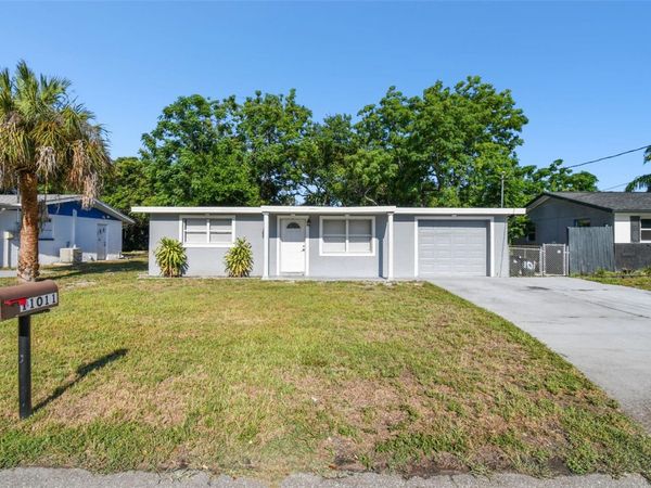 11011 PICKERING LANE, PORT RICHEY, FL 34668