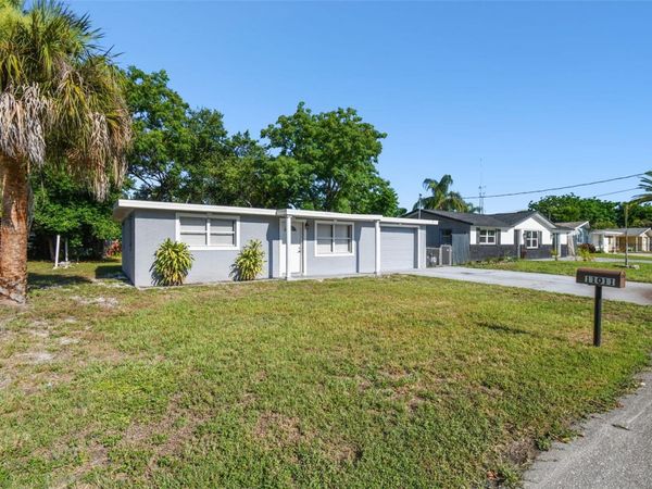 11011 PICKERING LANE, PORT RICHEY, FL 34668