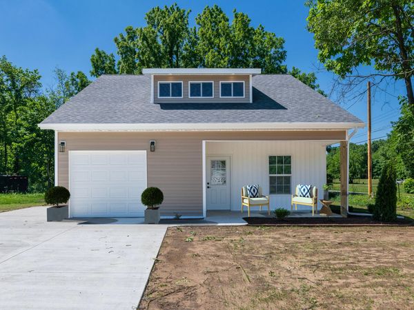 107 Miller Street, Dowagiac, MI 49047