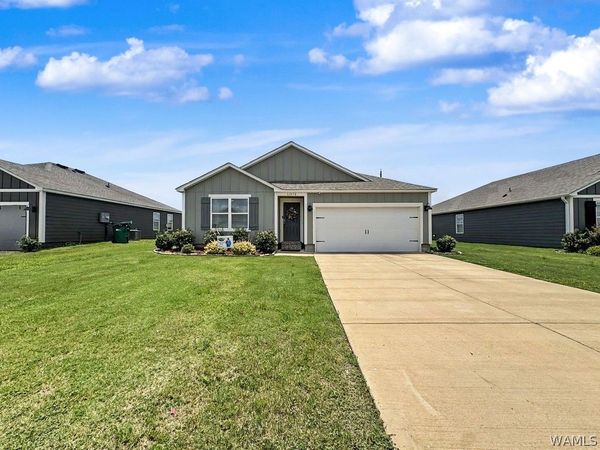 11572 Linna Lane, Moundville, AL 35474