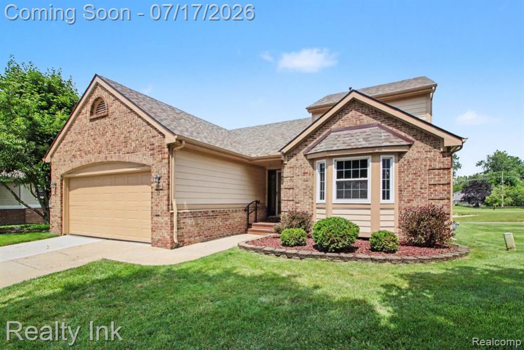 31223 Barrington Drive, Novi, MI 48377 Main Photo