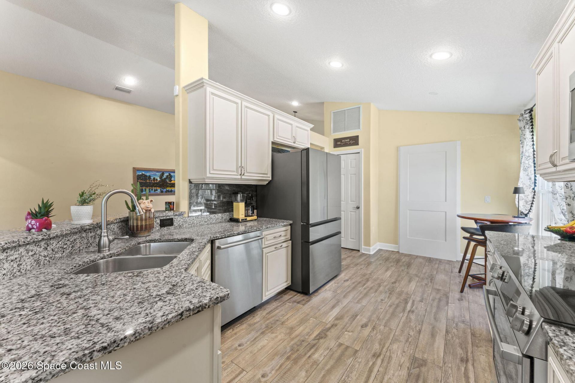 881 Mandarin Drive NE , Palm Bay, FL 32905 Photo