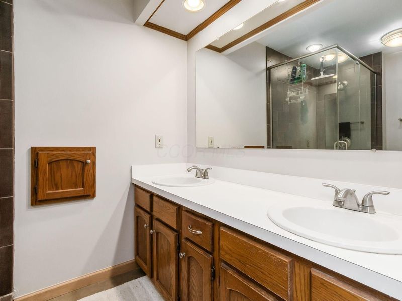 129 Meadow Ridge Court, Powell, OH 43065 Photo 28