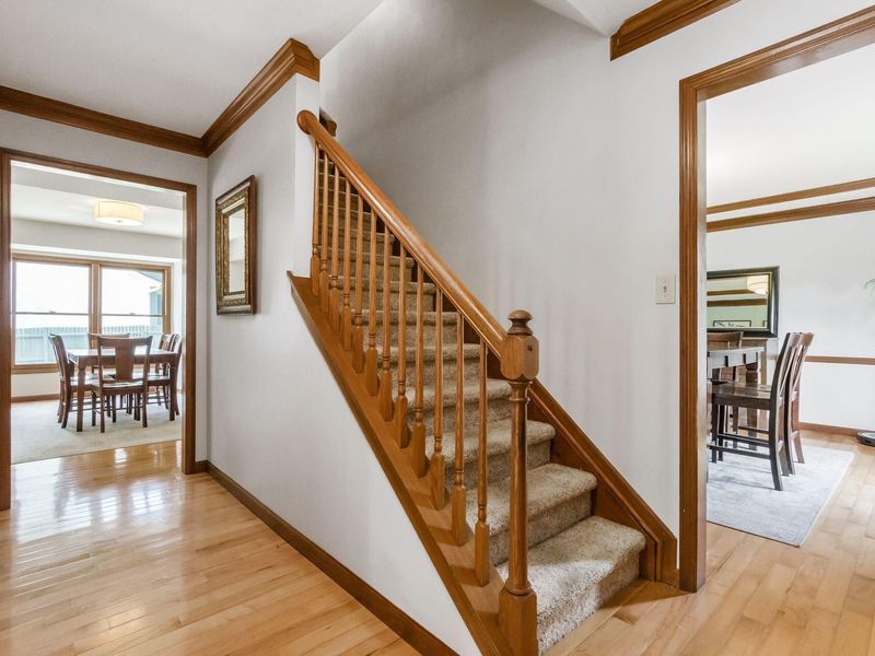 129 Meadow Ridge Court, Powell, OH 43065 Photo 5