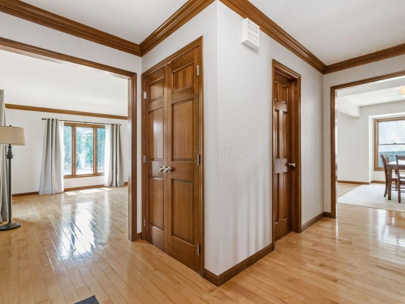 129 Meadow Ridge Court, Powell, OH 43065 Photo 6