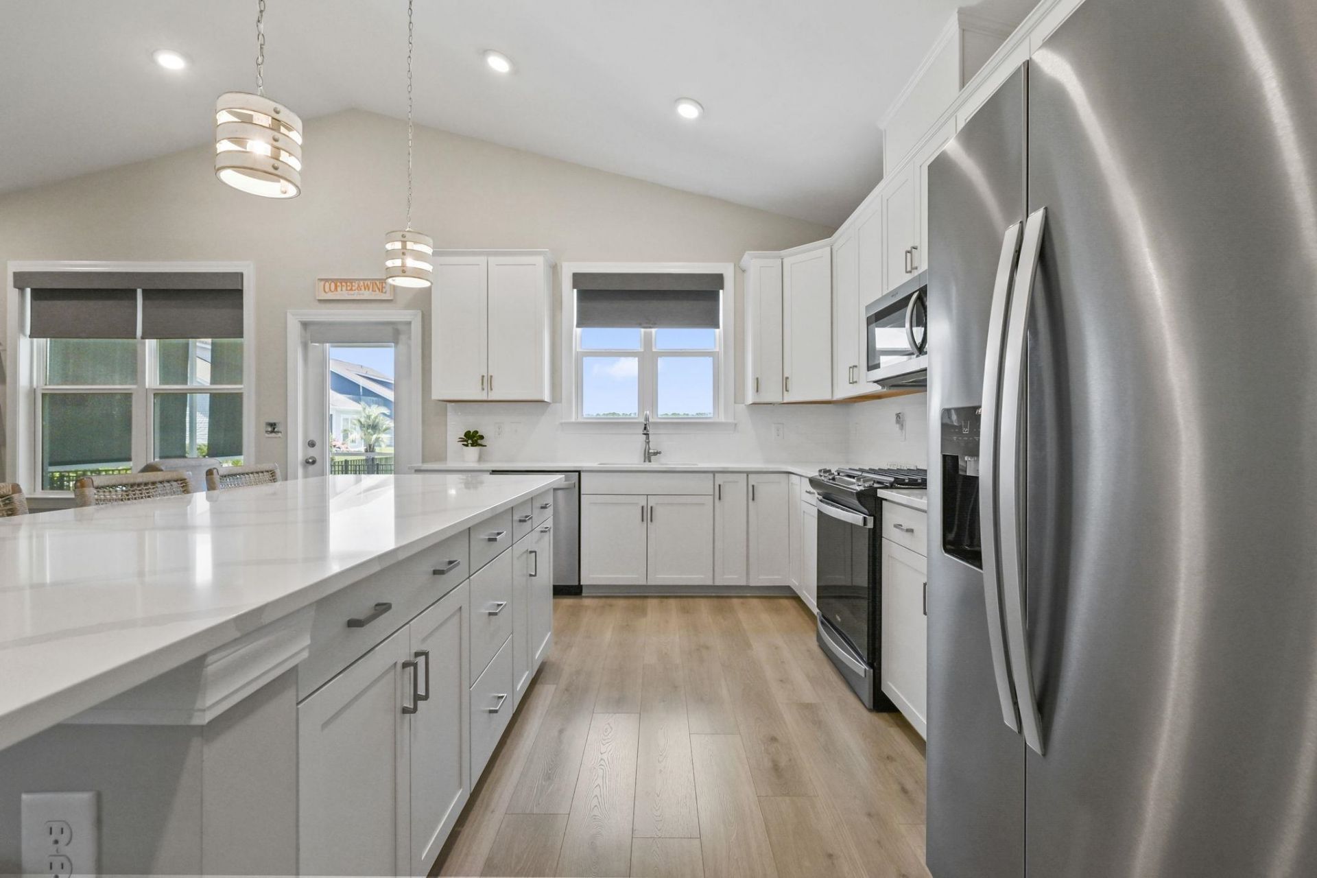 2591 Brescia St. Photo 10