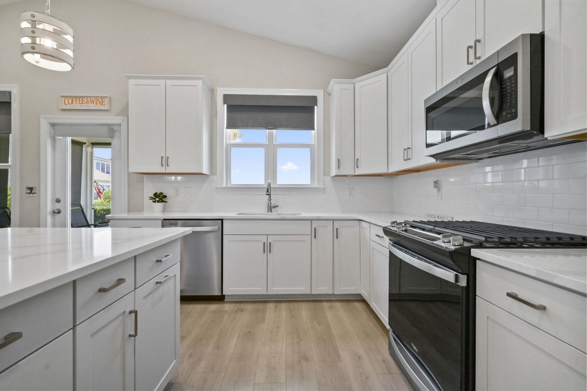 2591 Brescia St. Photo 11