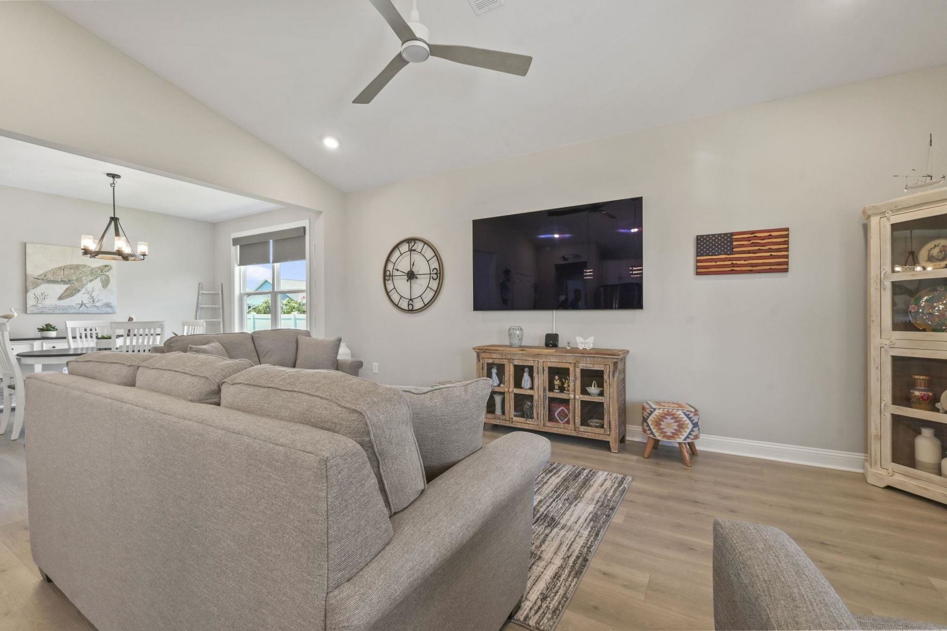 2591 Brescia St. Photo 14