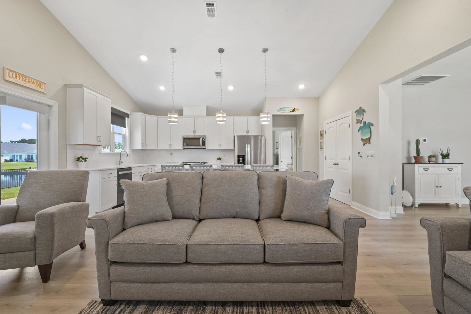 2591 Brescia St. Photo 16