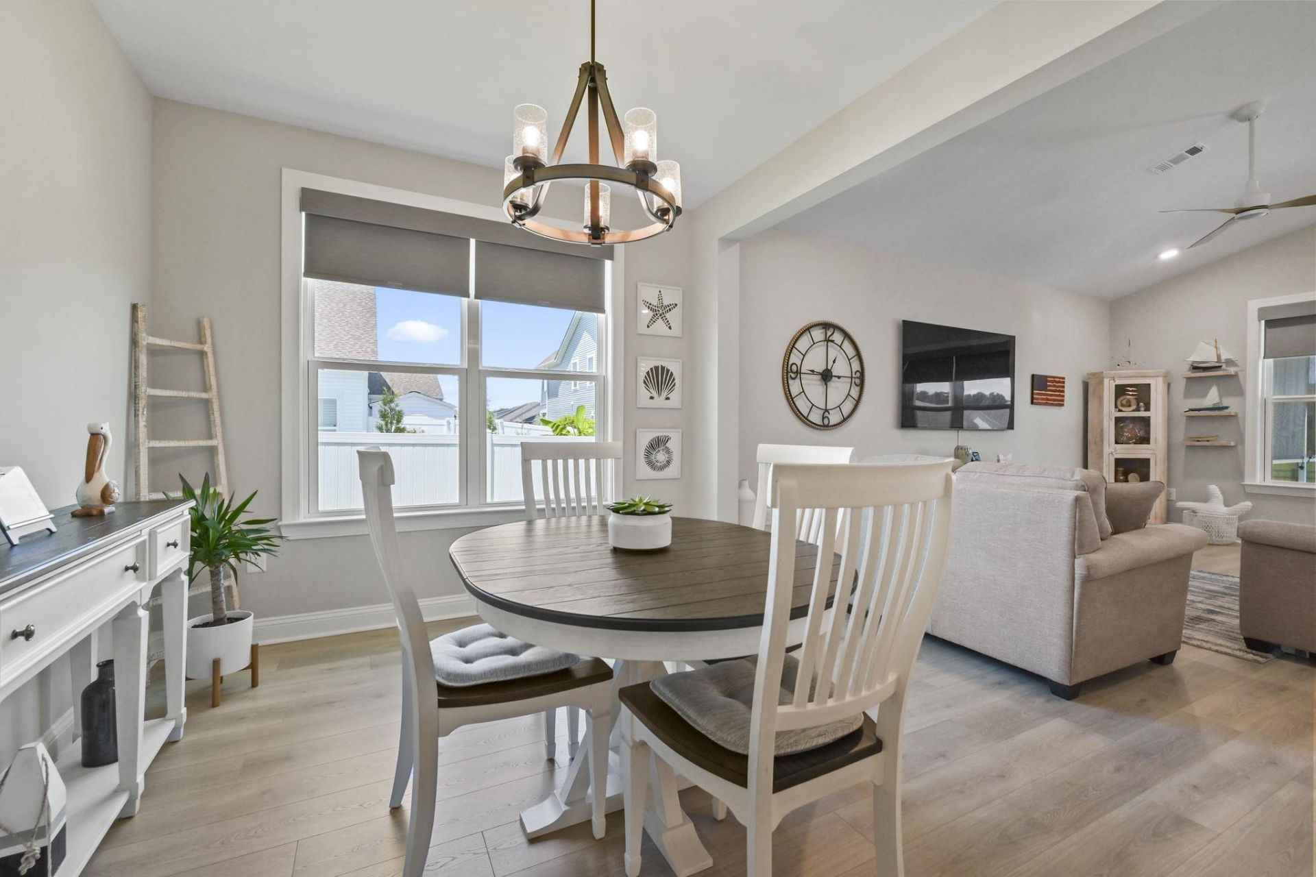 2591 Brescia St. Photo 4