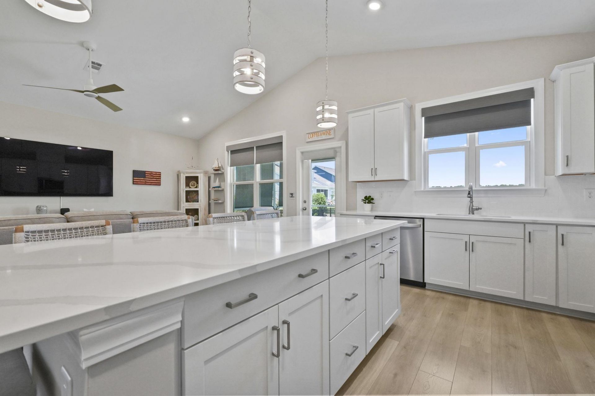 2591 Brescia St. Photo 9