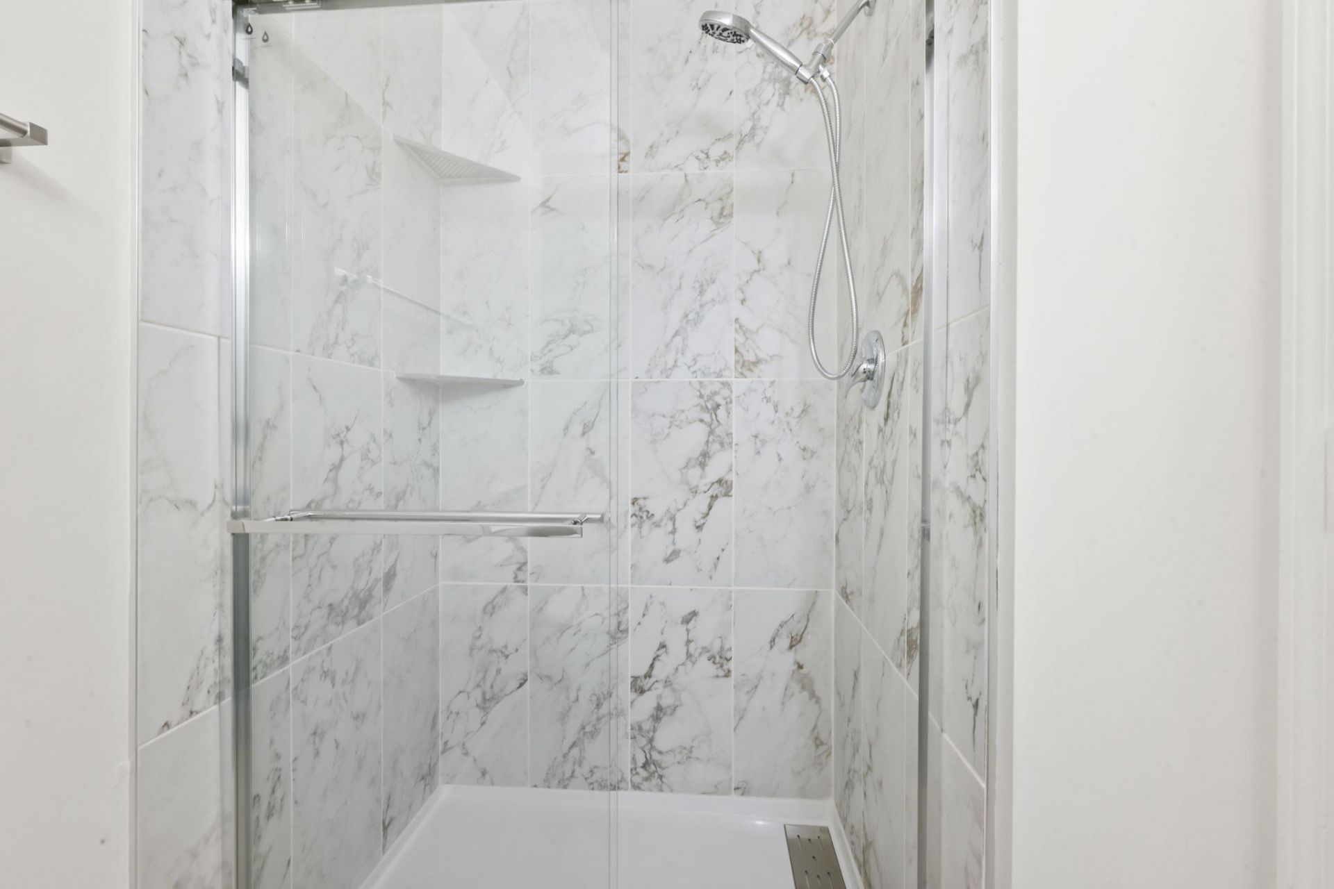 4344 Frye Ave.  Photo 10