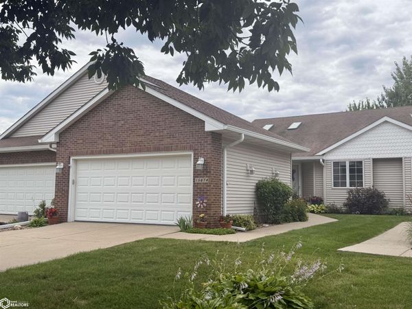 15674 Sheridan Avenue, Clive, IA 50325