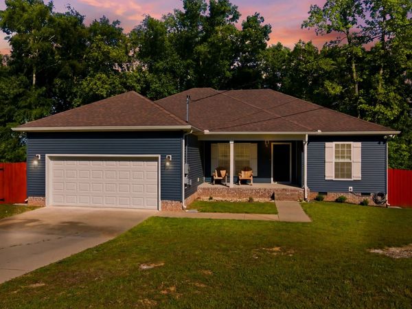 106 Doak St , Shelbyville, TN 37160