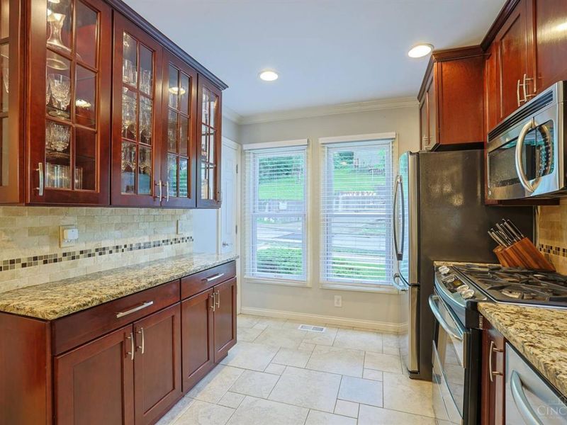557 Tusculum Avenue, Cincinnati, OH 45226 Photo 10