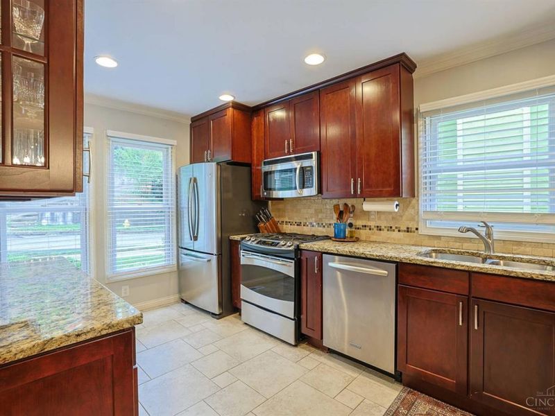 557 Tusculum Avenue, Cincinnati, OH 45226 Photo 11