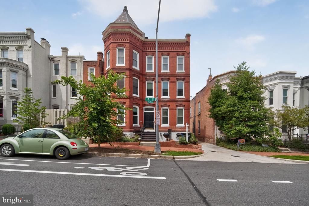 516 4th Street Ne, Unit 202, Washington, DC 20002 Main Photo