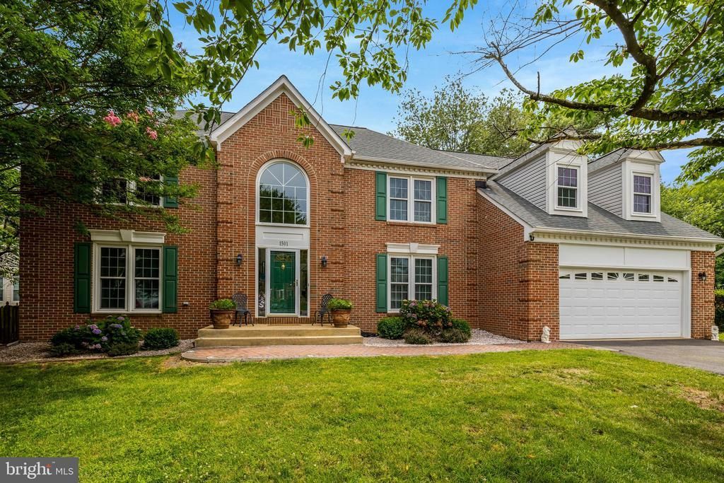 1501 Snowflake Court, Herndon, VA 20170 Main Photo
