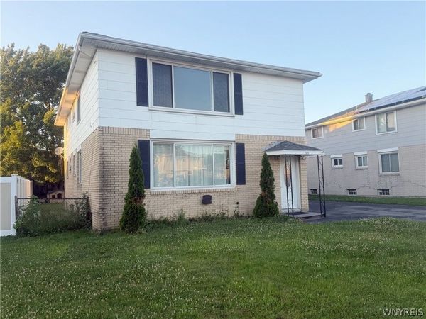 175 Vern Lane , Buffalo, NY 14227