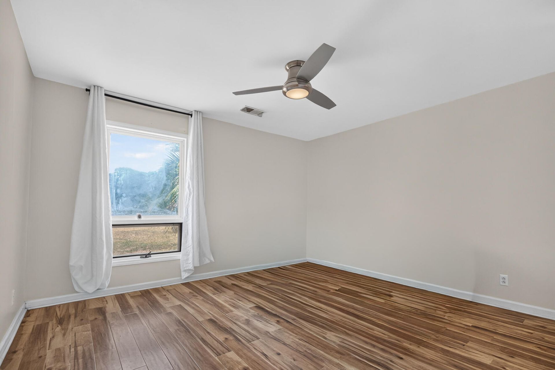 110 Mallard Court Photo 18