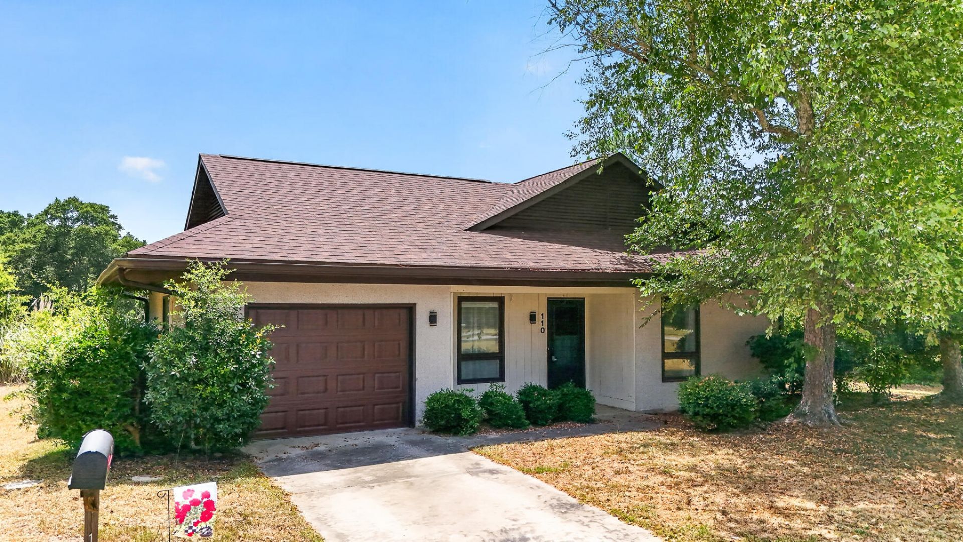 110 Mallard Court Photo 5