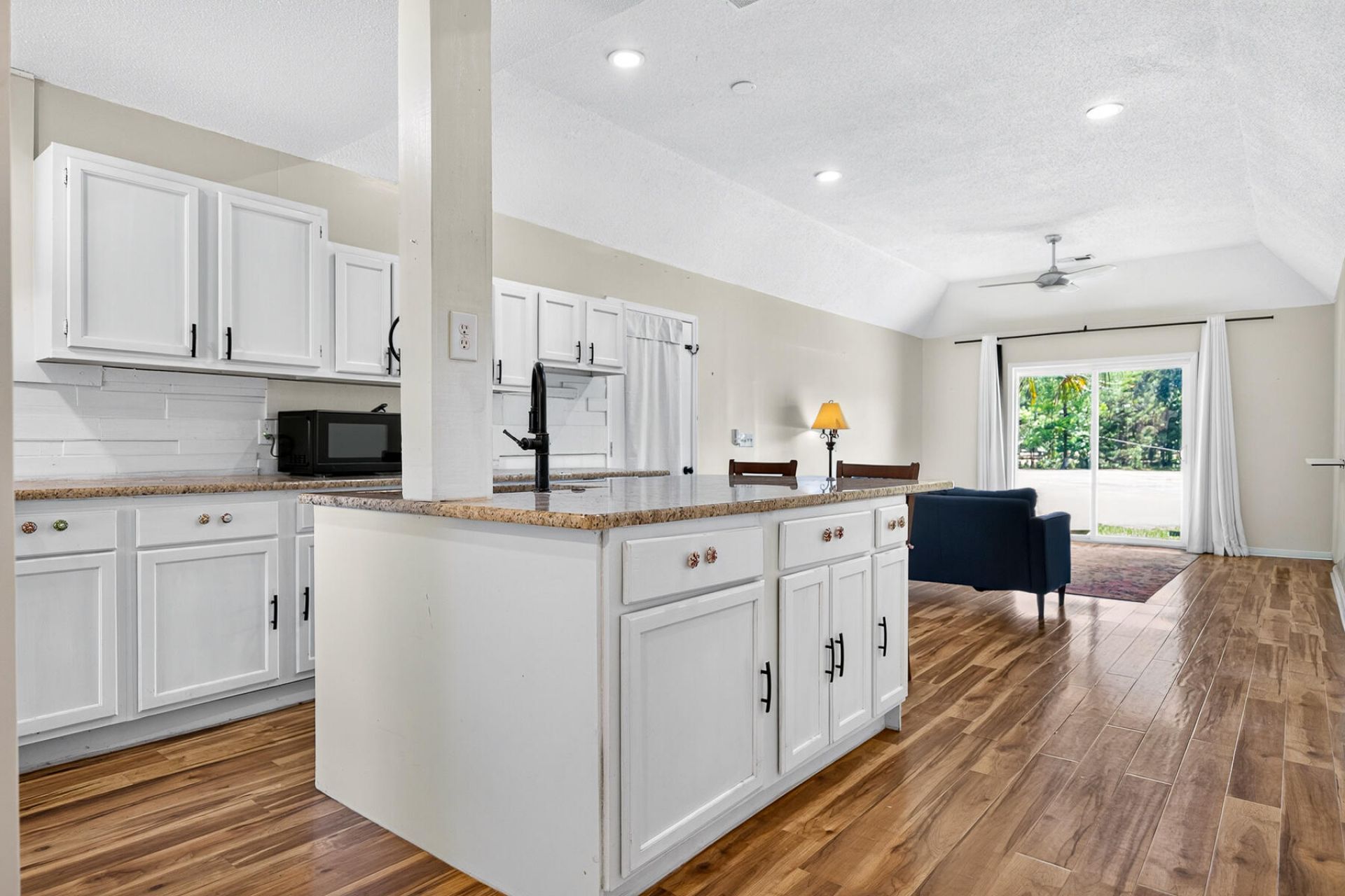 110 Mallard Court Photo 9
