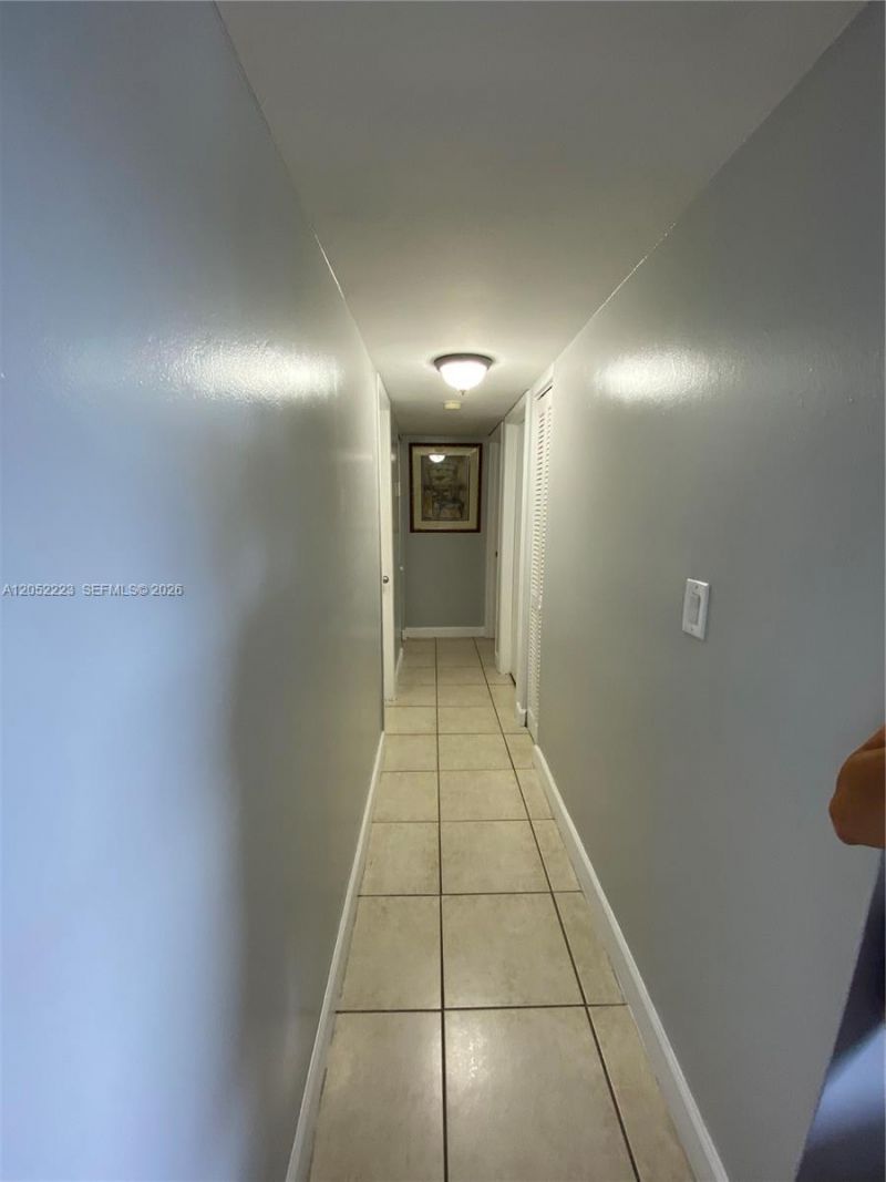 1755 W 60th St, Unit D310, Hialeah, FL 33012 Photo