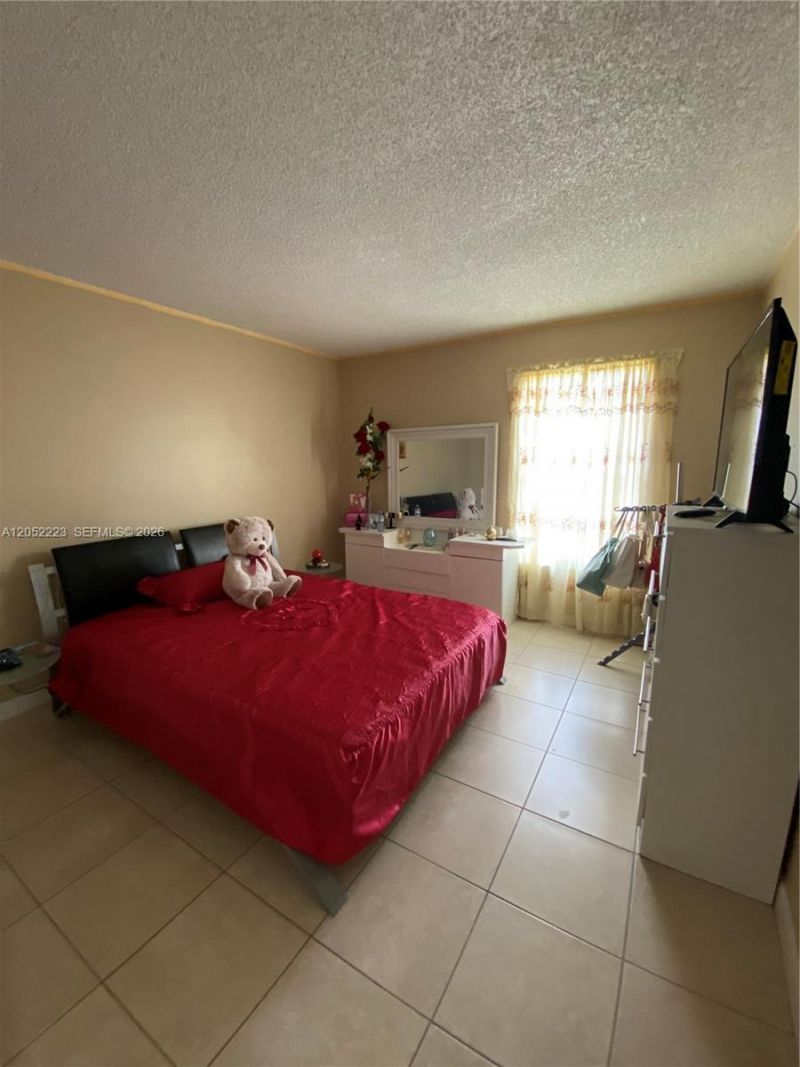 1755 W 60th St , Unit D310, Hialeah, FL 33012 Photo