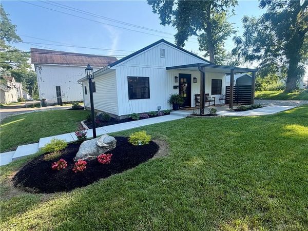 40 E 2nd Street, West Alexandria, OH 45381