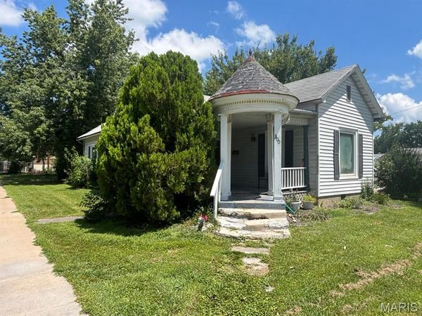 300 1st Street , Monroe City, MO 63456