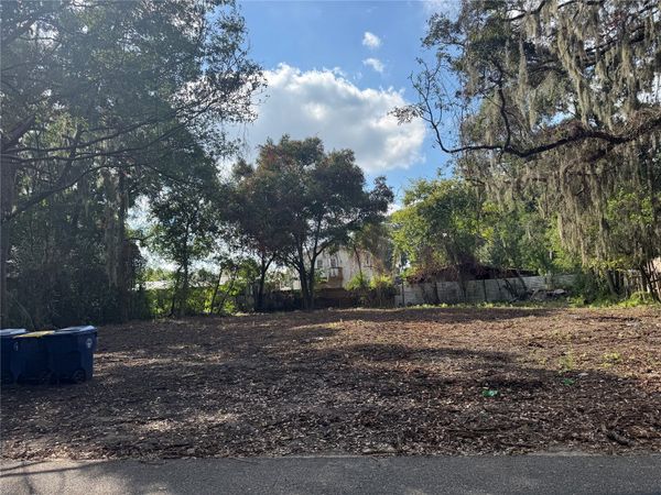 323 S DIVISION Street , Fernandina Beach, FL 32034